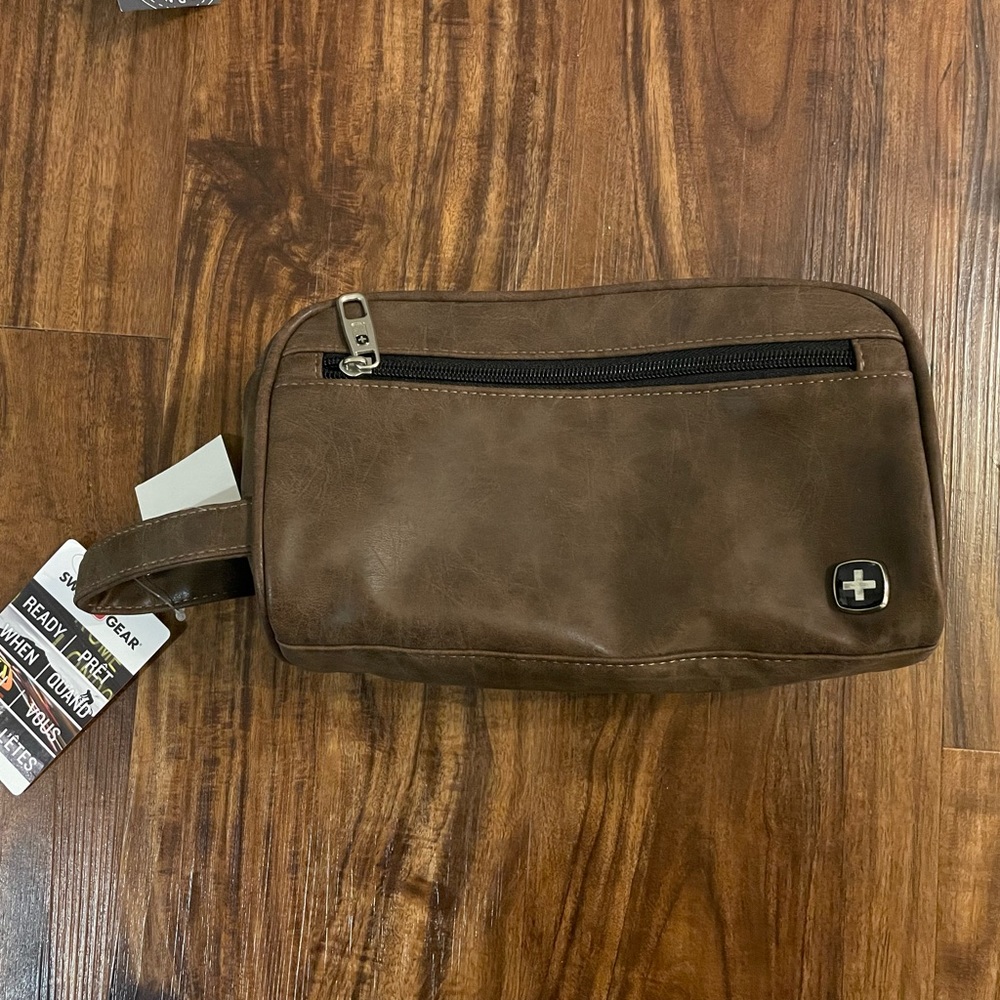 Swissgear 0400 Toiletry Kit - Black